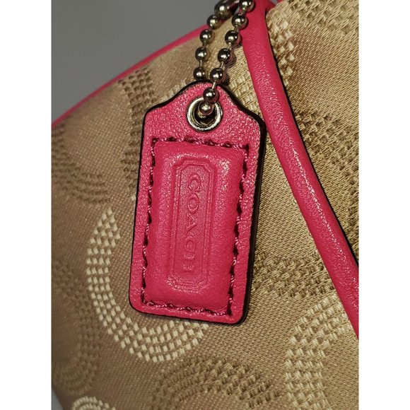 Coach Women's Beige Canvas  Pink Leather Trim Dotted Ashley Wristlet Sz S 17 - Picture 2 of 9